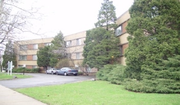 President Apartments Wheaton Il Home Illinois Wheaton President Apartments Primary Photo