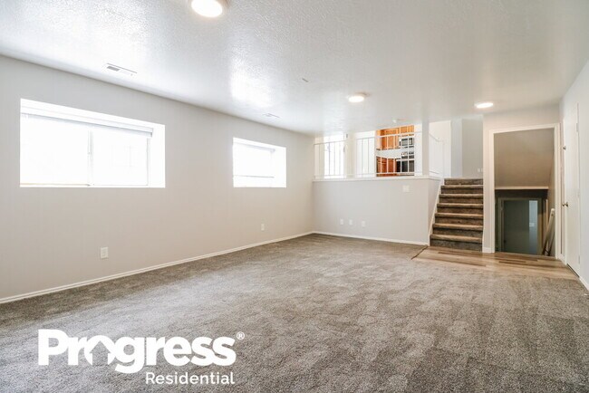 Building Photo - 5667 S 2950 W