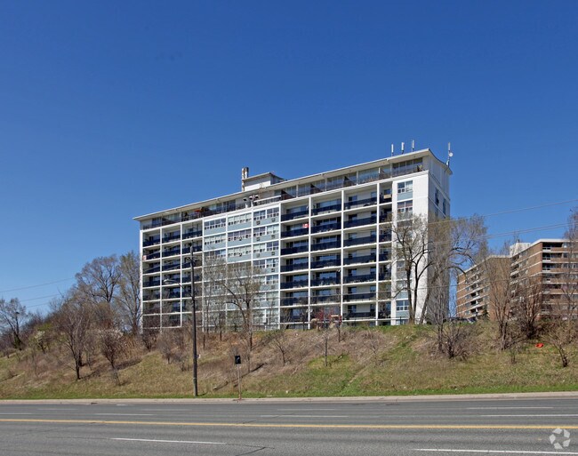 Photo du bâtiment - Roanoke Apartments