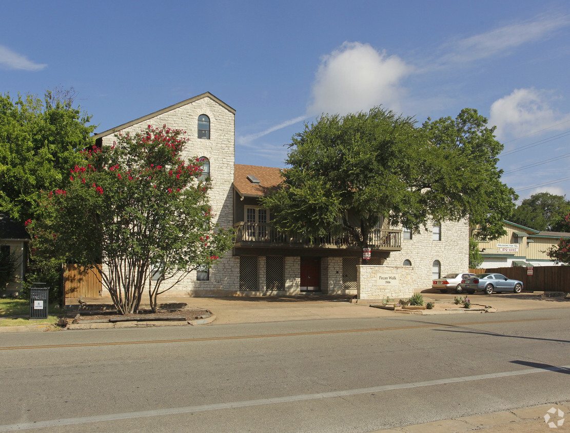 Primary Photo - Pecan Walk