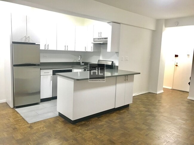 Building Photo - BEEKMAN PLACE