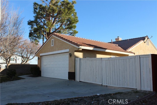 Foto del edificio - 44762 Shadowcrest Dr