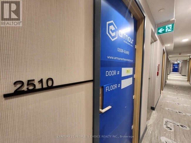 Photo du bâtiment - 395 Square One Dr