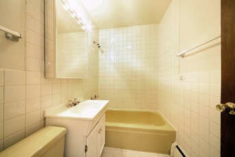 Foto del edificio - 8540 Niles Center Rd