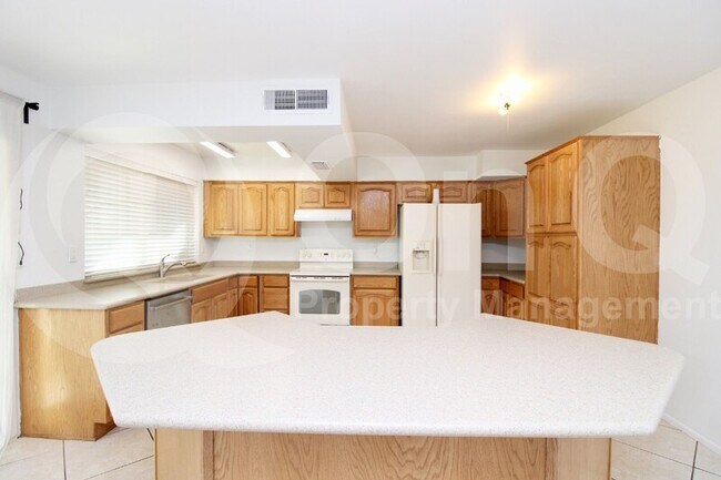 Foto del edificio - 13421 N 24th Ave
