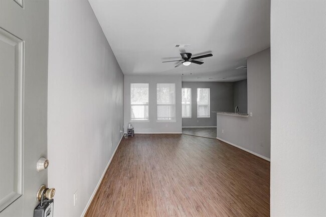 Foto del edificio - 16546 Pentonshire Ln