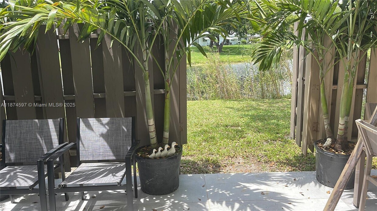 Foto principal - 8203 9th Ct