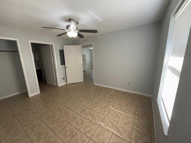 Building Photo - 2104 Bonneville Dr