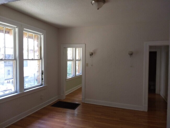 Foto del edificio - 785 East St