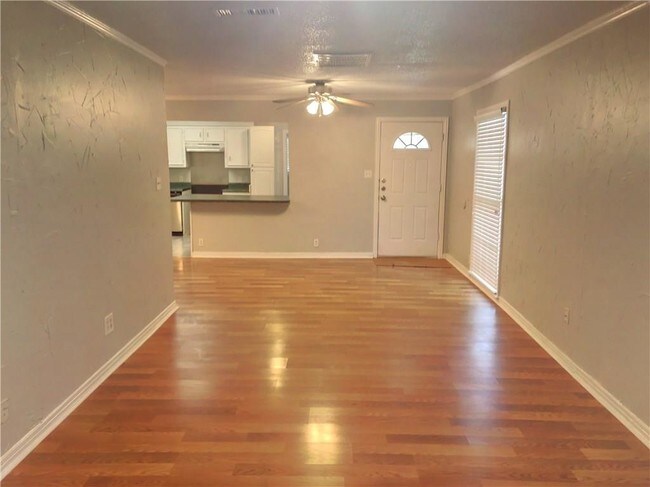 Building Photo - 1648 Axe Dr