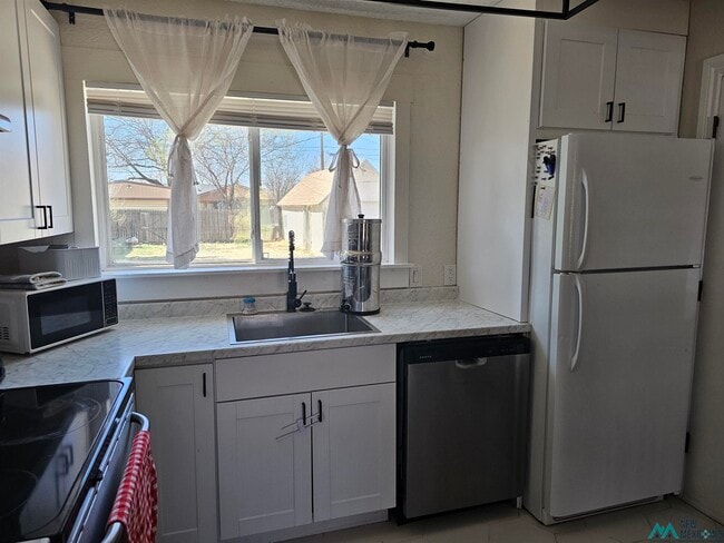 Building Photo - 2808 Ross St