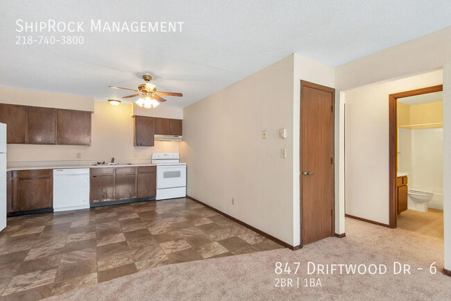 Foto del edificio - 847 Driftwood Dr