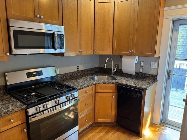 Photo - 40 Cushing Avenue Unit 5 Apartment