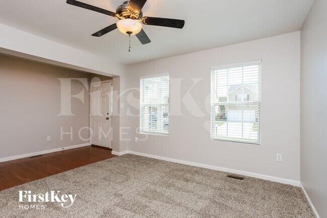 Foto del edificio - 188 Fox Creek Dr