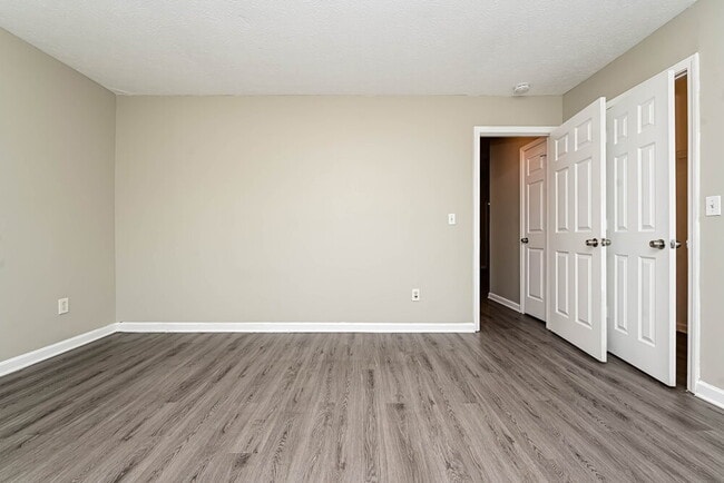 Building Photo - 172 Marsh Glen Dr