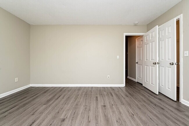 Foto del edificio - 172 Marsh Glen Dr