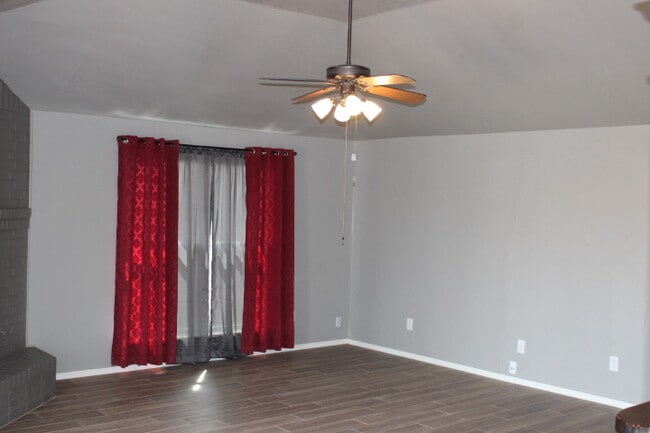 Foto del edificio - 505 SW 149th Pl