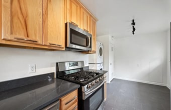 Building Photo - 2480 S Lafayette St