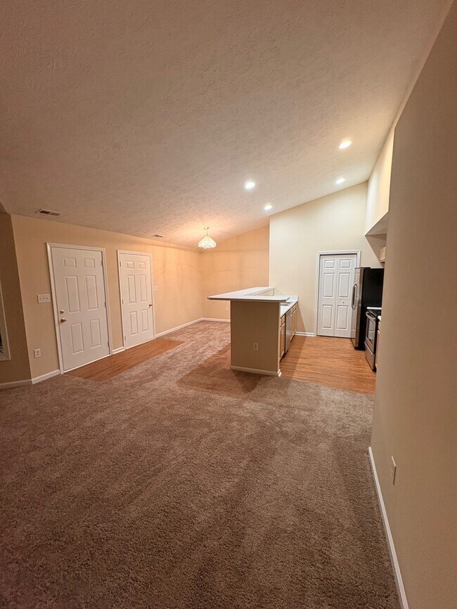 Foto del edificio - 10756 Central Ave