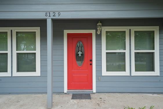 Building Photo - 8129 Linda Vista Rd