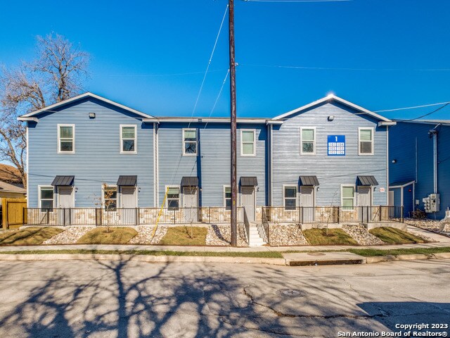 Photo - 143 Lucas St Apartment