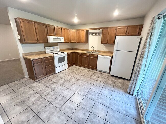 Foto del edificio - 640 W Valley Dr