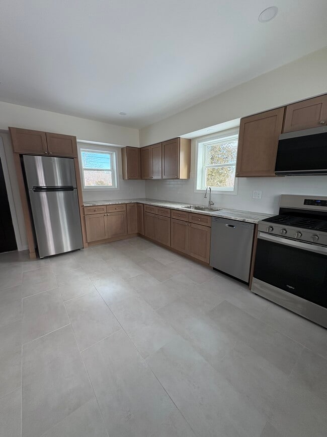 Fotografía del edificio - 316 Old Fall River Rd