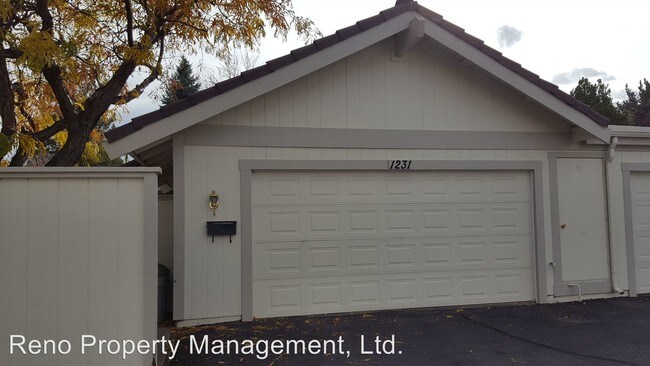 Building Photo - 1231 Wagon Wheel Cir