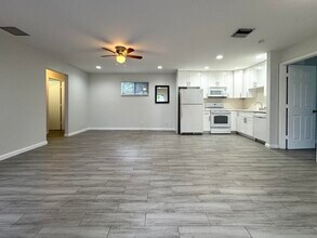 Building Photo - 11 N Crossings Cir