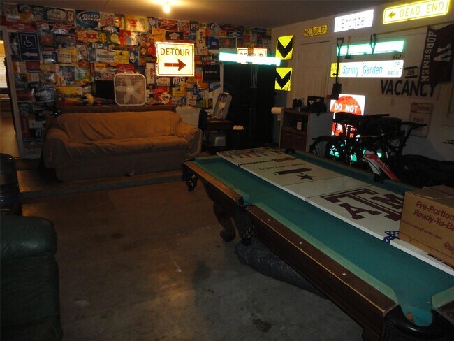 Building Photo - 403 Princeton Cir