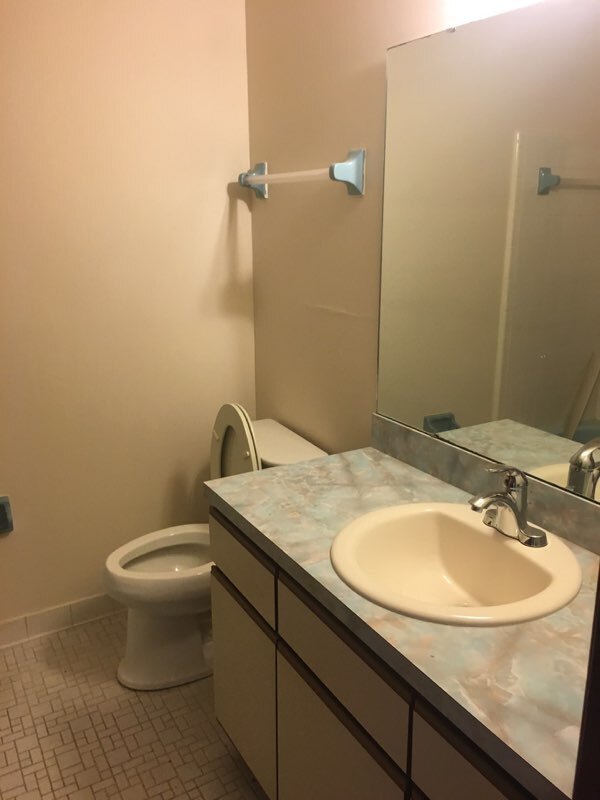 Foto del edificio - 7906 Dwyer Dr