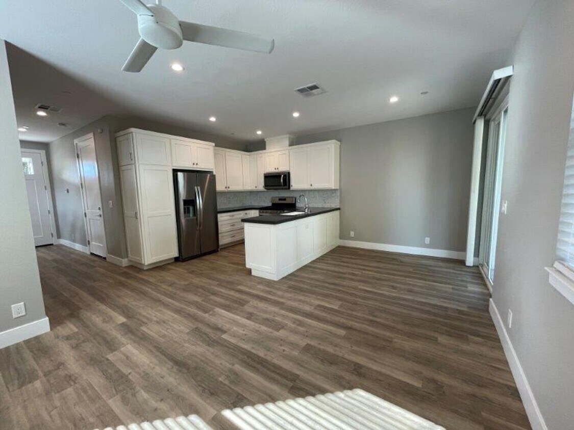 Primary Photo - Great 2 Bedroom Home Close to UC Davis Med...