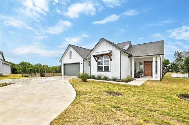 Building Photo - 1186 Lucca Dr