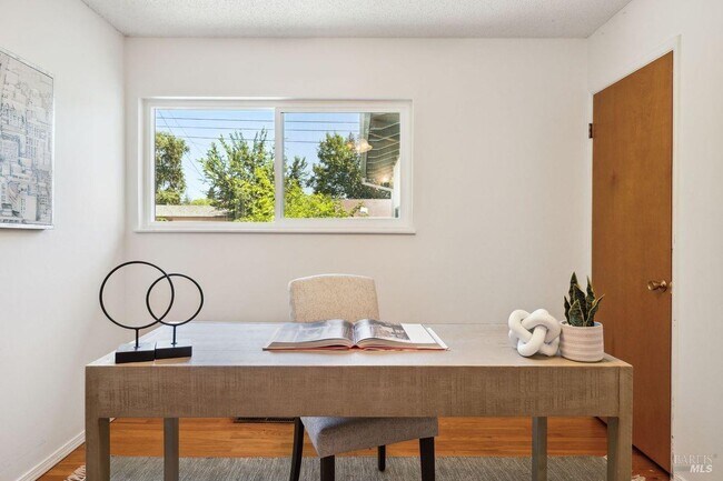Foto del edificio - 1121 Valley View St