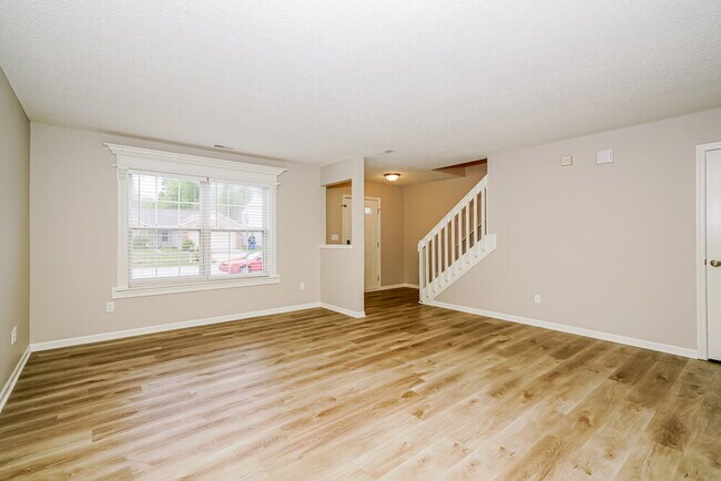 Foto del edificio - 9005 Lighthorse Dr