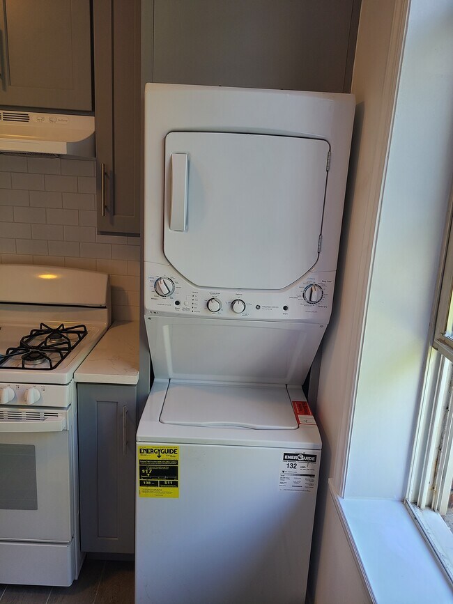 WASHER/DRYER UNIT - 4022 Avenue J