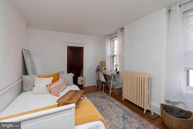 Foto del edificio - 215 Green Ln