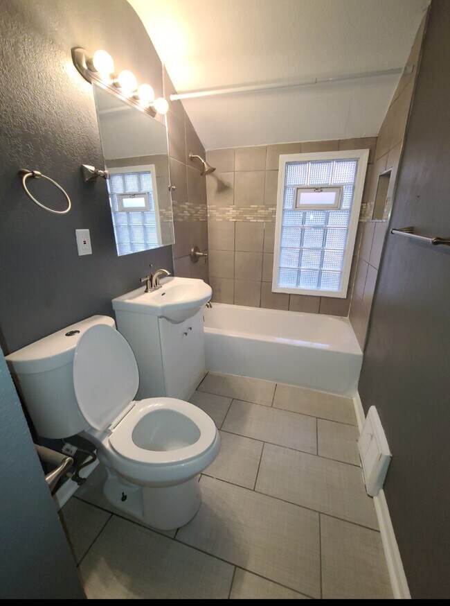 Foto del edificio - 3961A N 30th St