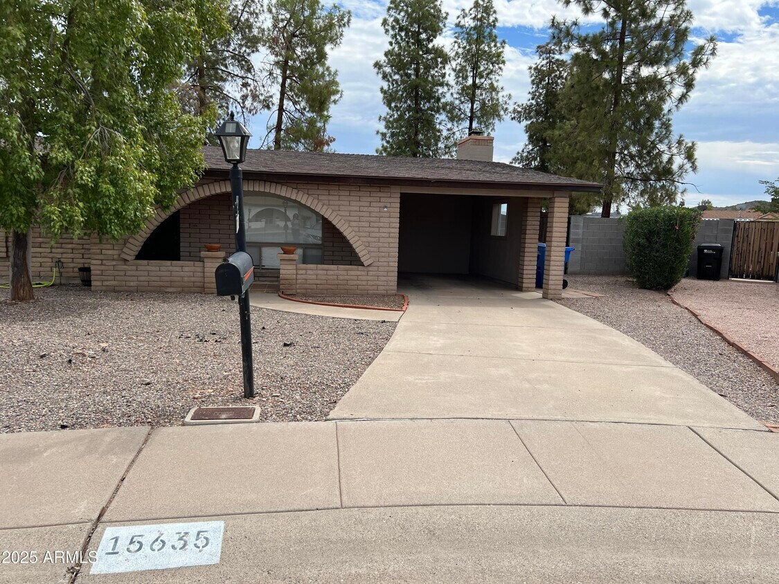 Foto principal - 15635 North 21st St