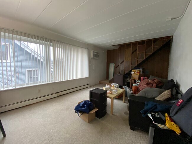 Living room - 1412 Geddes Ave