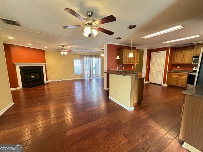 Building Photo - 205 Tom Fletcher Rd