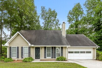 Building Photo - 2521 Country Lake Cir