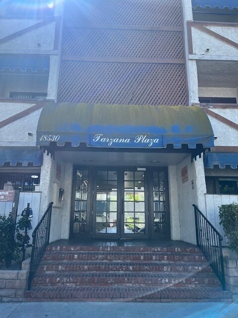 Foto del edificio - 18530 Hatteras St