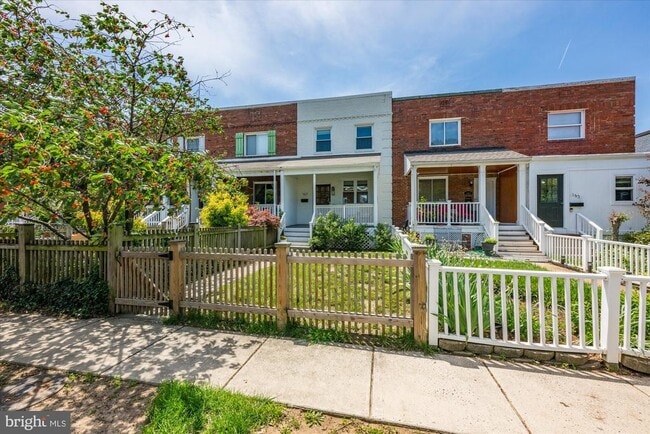 Building Photo - 167 Wesmond Dr