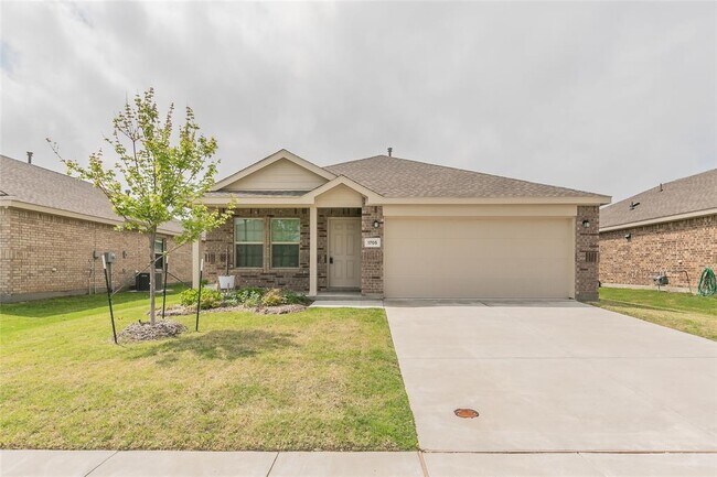 Foto del edificio - 1705 Avery Pointe Dr
