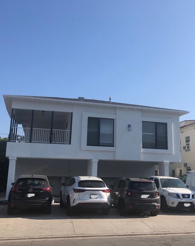 Building Photo - 8350 Blackburn Ave