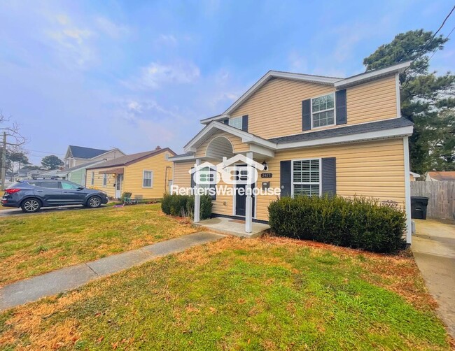 Building Photo - 3417 Peronne Ave