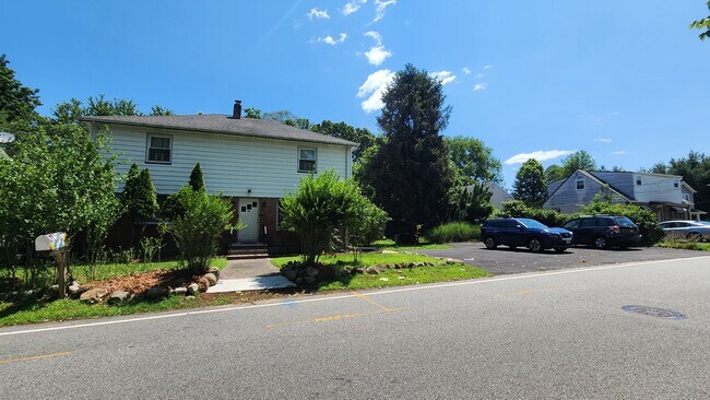 Foto del edificio - 49 Sand Rd