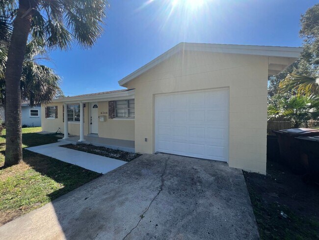 Building Photo - 3 br, 2 bath House - 6344 Kearce St