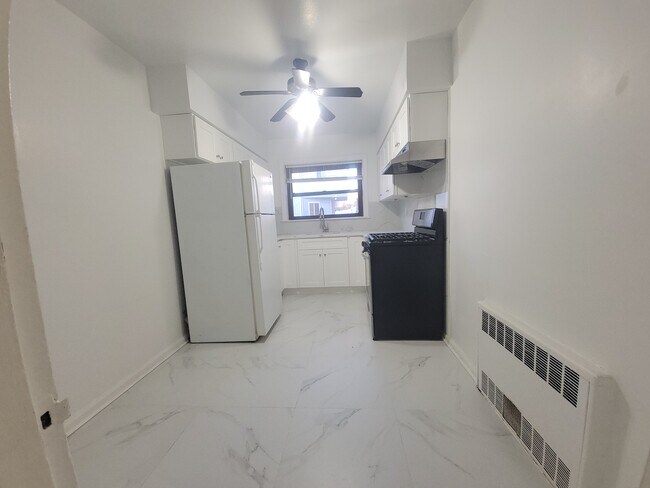 Foto del edificio - 188-07 Dunkirk Drive